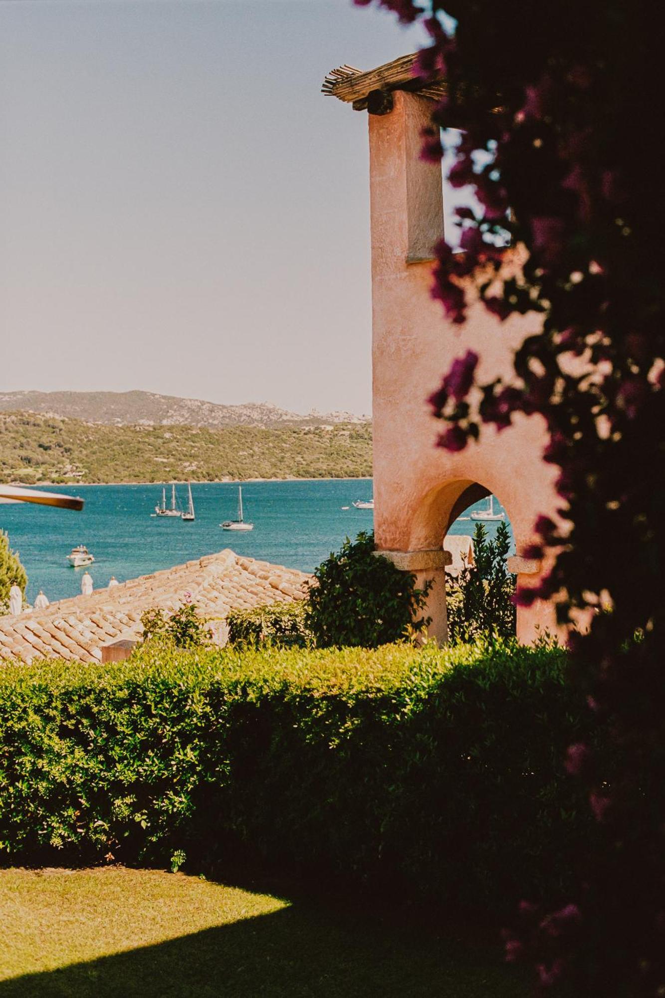 ヴィラ デル ゴルフォ ライフスタイル リゾート カンニジョネ エクステリア 写真